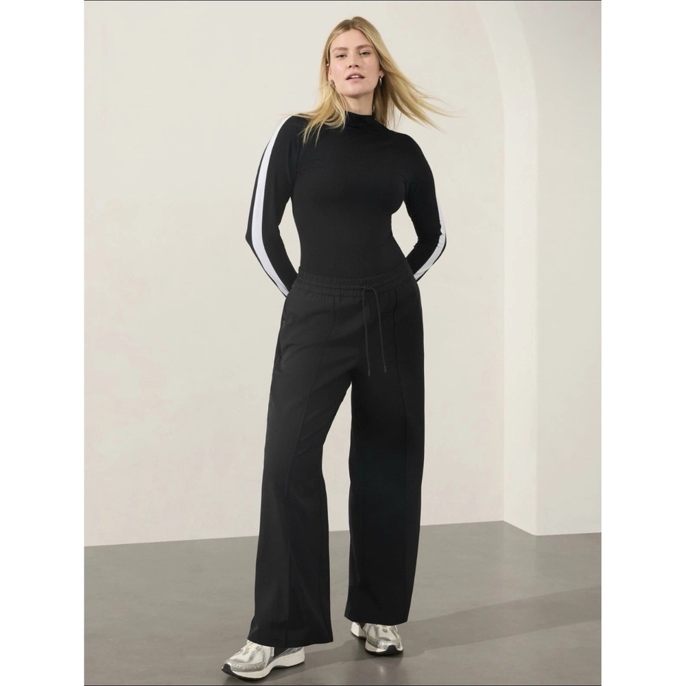 Athleta endeavor Black Wide-Leg track pants